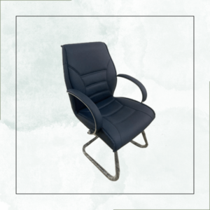 كرسي انتظار جلد على سى اسود